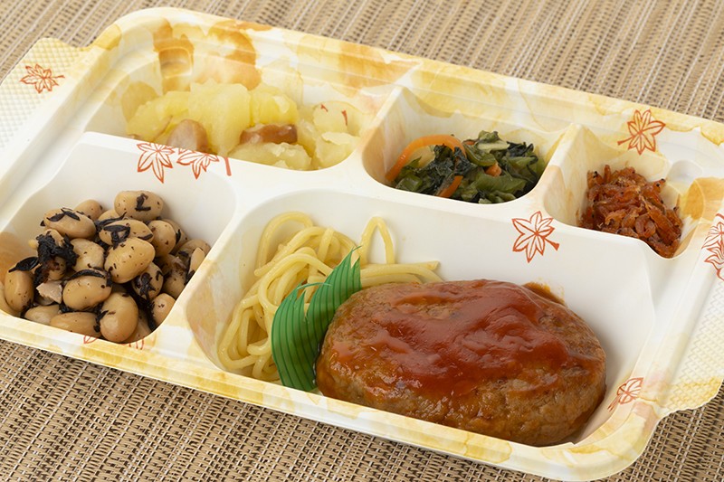 トマトソースハンバーグ