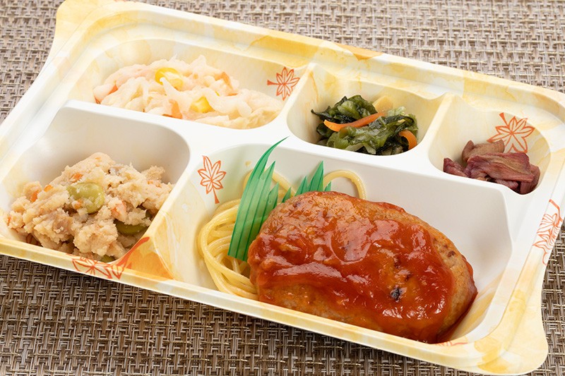 トマトソースハンバーグ